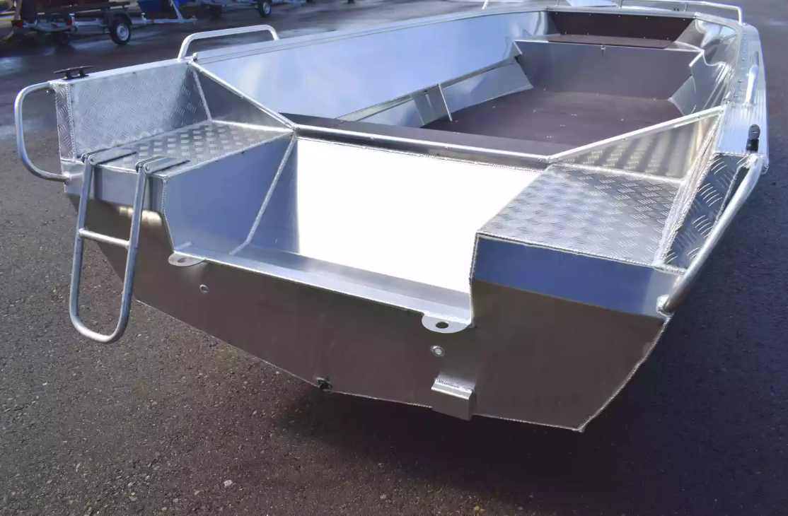 Алюминиевая лодка Неман-500 P в Нефтеюганске