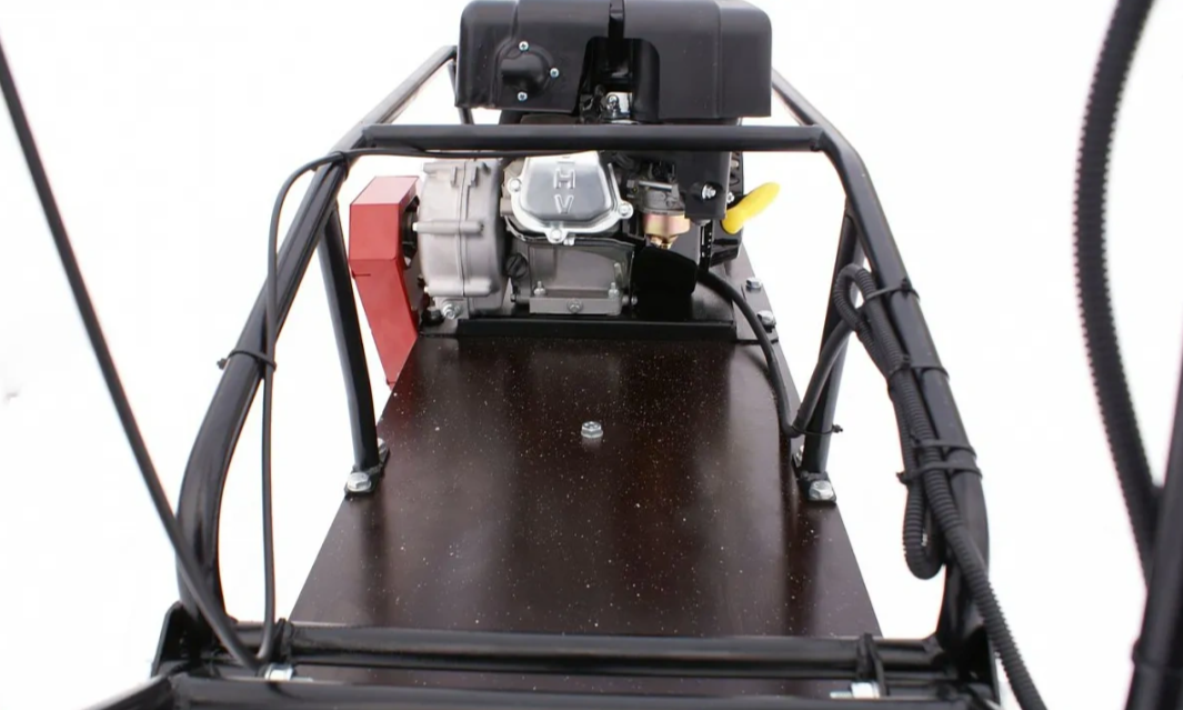 Мотобуксировщик БТС «МАЛЕК» 380/7 БЕЗ э/зап. Б/У в Нефтеюганске