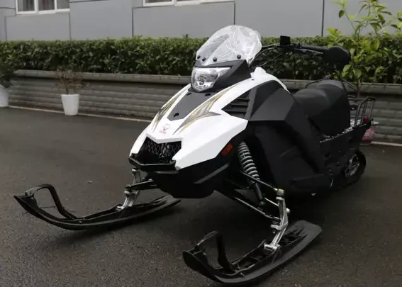 Снегоход ULAR 220 в Нефтеюганске