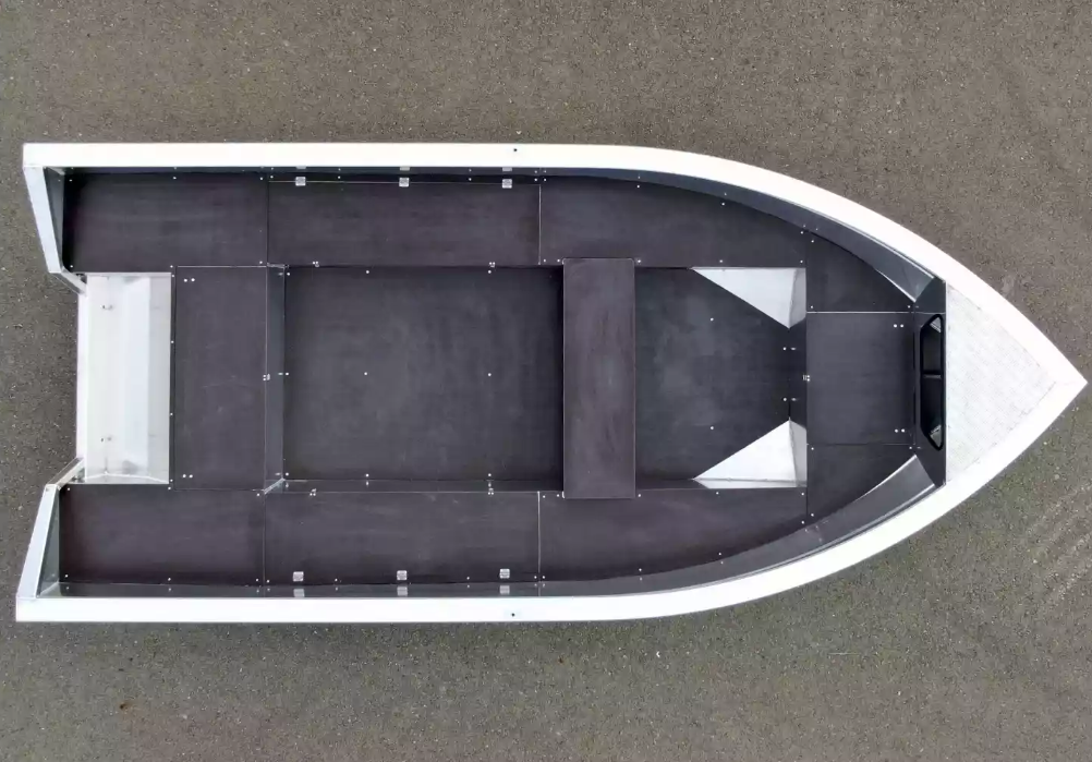 Алюминиевая лодка  Неман-420 в Нефтеюганске