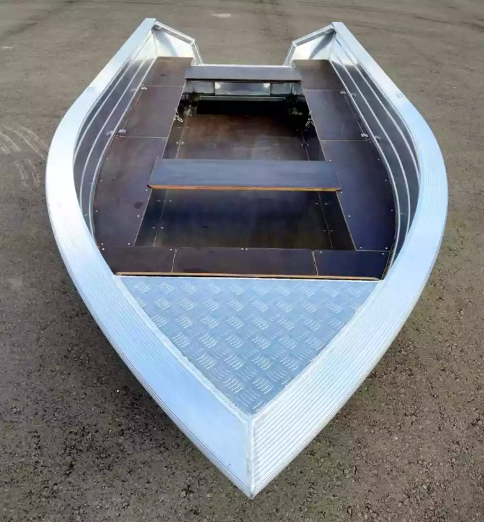 Алюминиевая лодка Неман-400 в Нефтеюганске