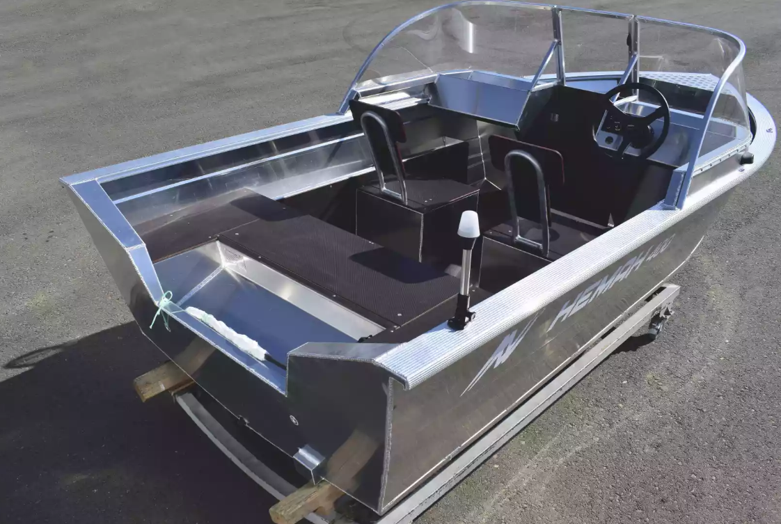 Алюминиевая лодка  Неман-400 DCM в Нефтеюганске