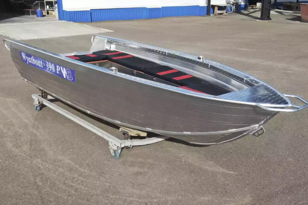 Алюминиевая лодка Wyatboat-390РМ увеличенный борт в Нефтеюганске