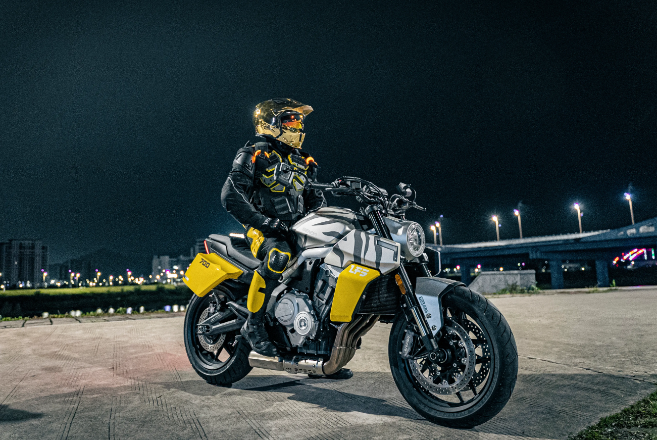 Мотоцикл Benda LFS 700 в Нефтеюганске