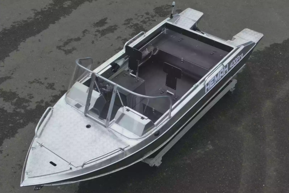Алюминиевая лодка  Neman-400 PRO в Нефтеюганске