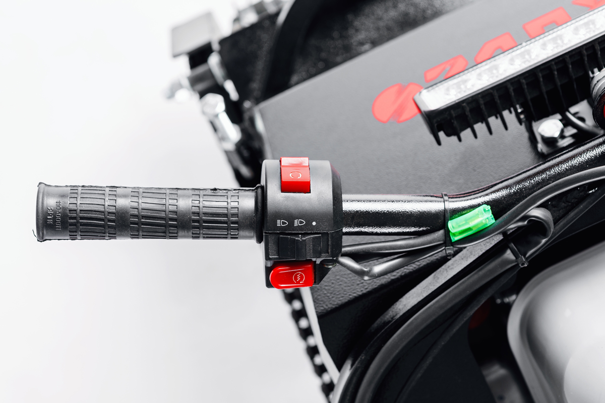 МОТОБУКСИРОВЩИК IKUDZO 1100/380 К7 в Нефтеюганске