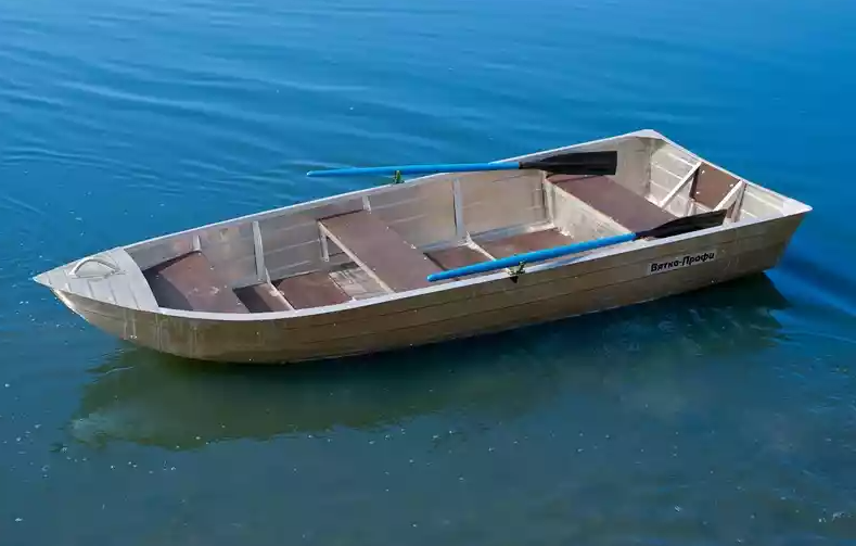 Алюминиевая лодка Вятка-Профи 32 в Нефтеюганске