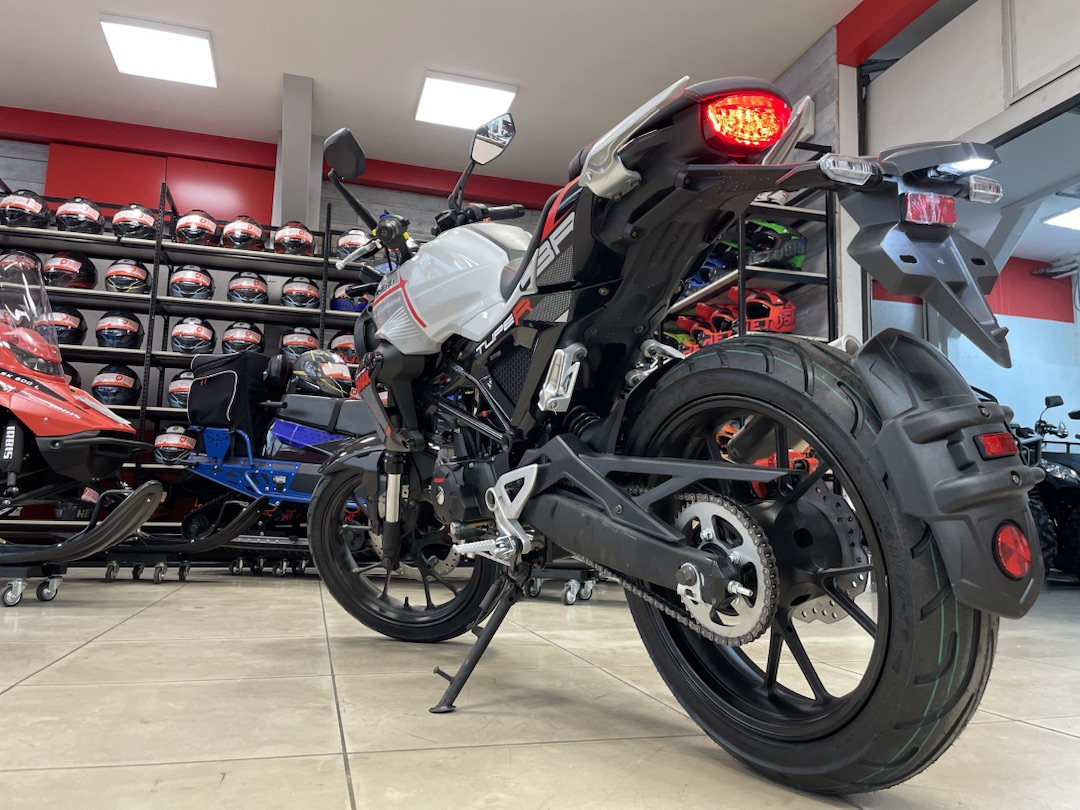 Мопед PROMAX CB150R (49) в Нефтеюганске