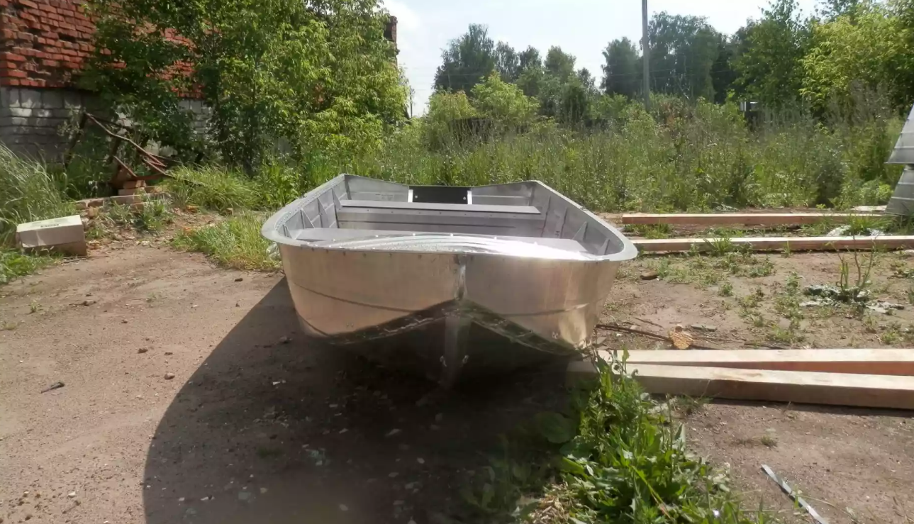 Алюминиевая лодка Вятка-Профи 32 в Нефтеюганске