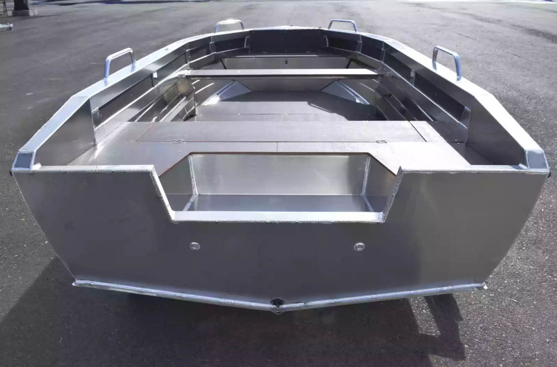 Алюминиевая лодка  Неман-480 Р в Нефтеюганске