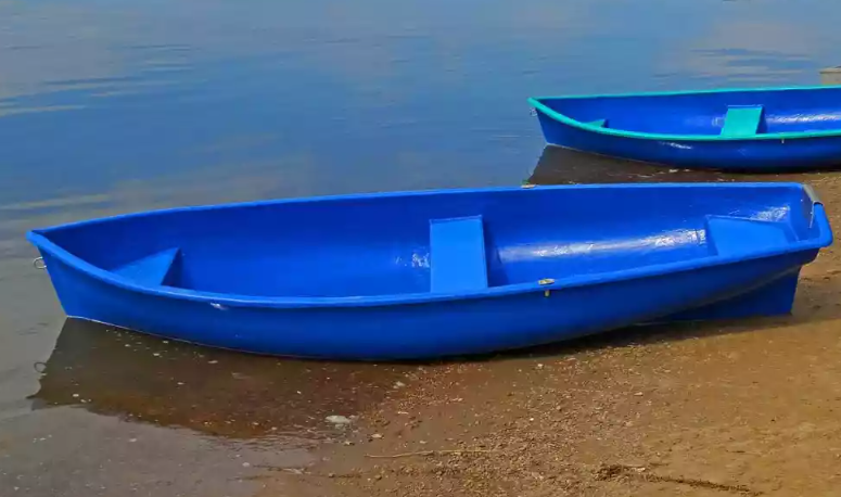 Стеклопластиковая лодка Омуль в Нефтеюганске