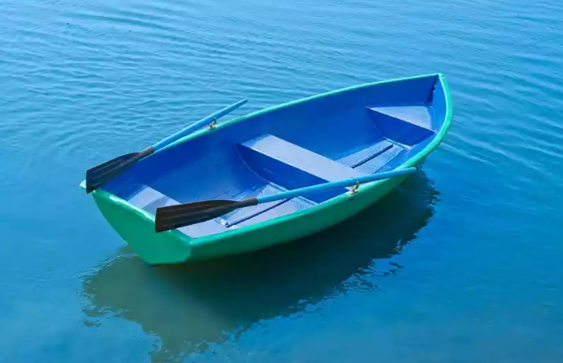 Стеклопластиковая лодка Дельфин в Нефтеюганске