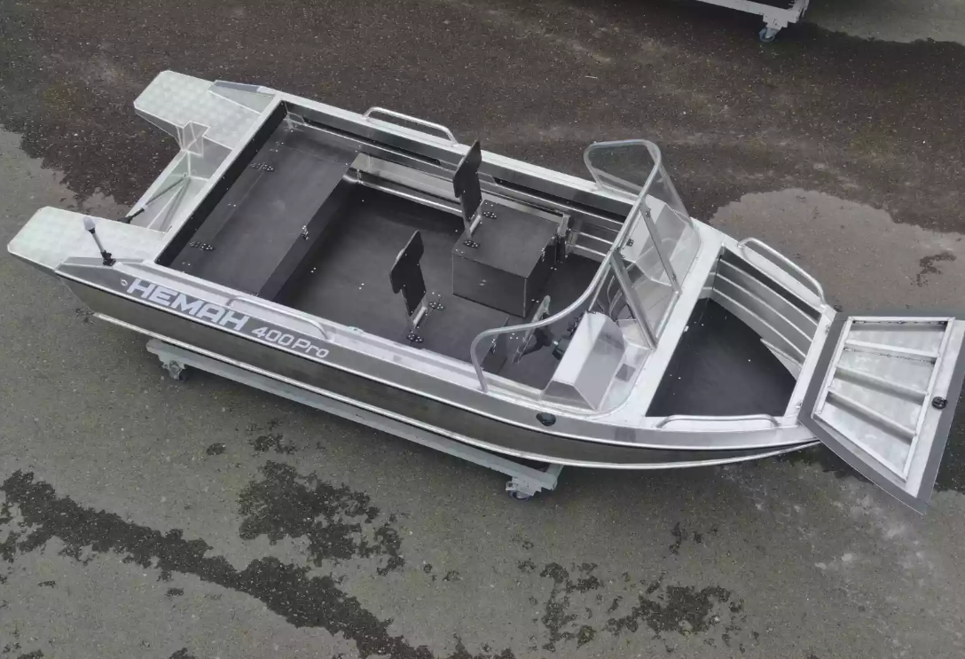 Алюминиевая лодка  Neman-400 PRO в Нефтеюганске