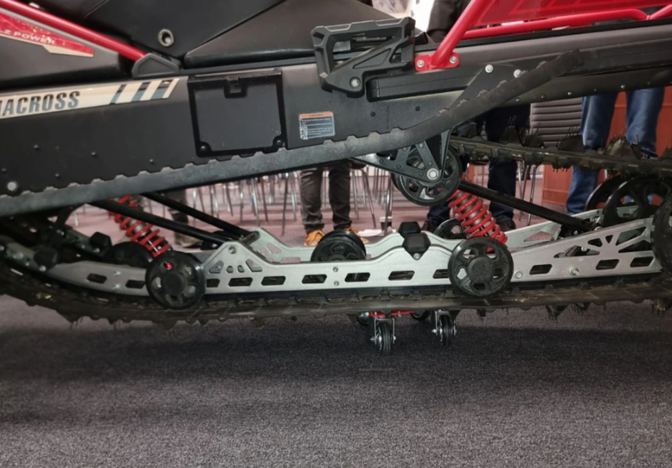 Снегоход AODES Siberiacross 1000 WT 508mm LCD 6.8 в Нефтеюганске