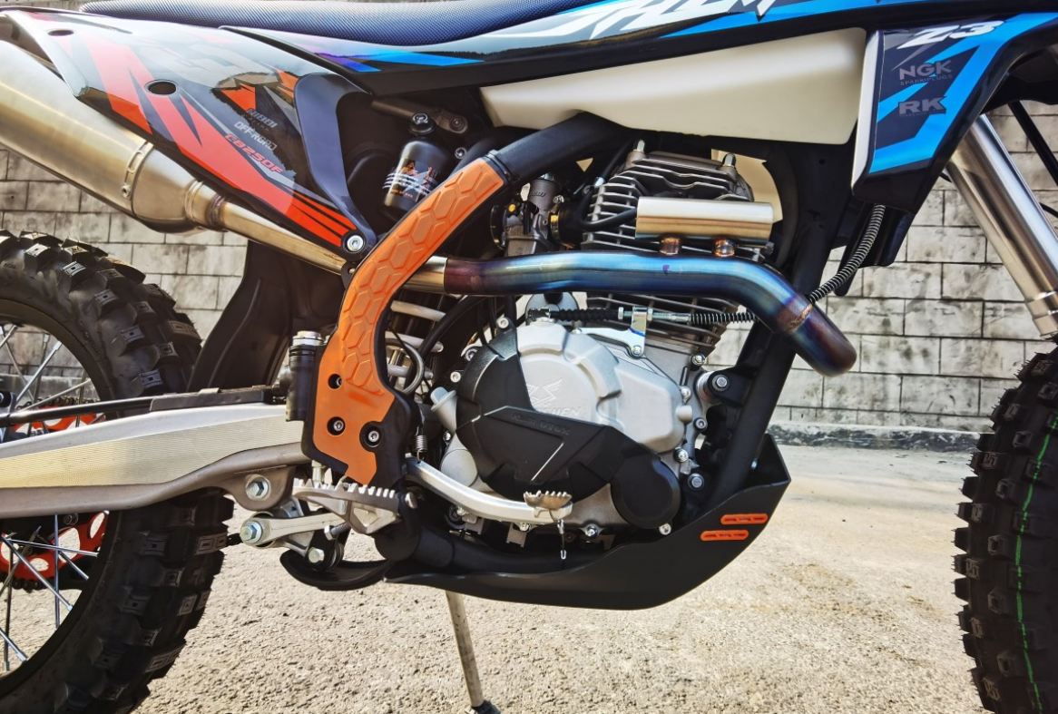 Мотоцикл JHLMOTO JHL Z3 CB250 (172FMM-3A) в Нефтеюганске