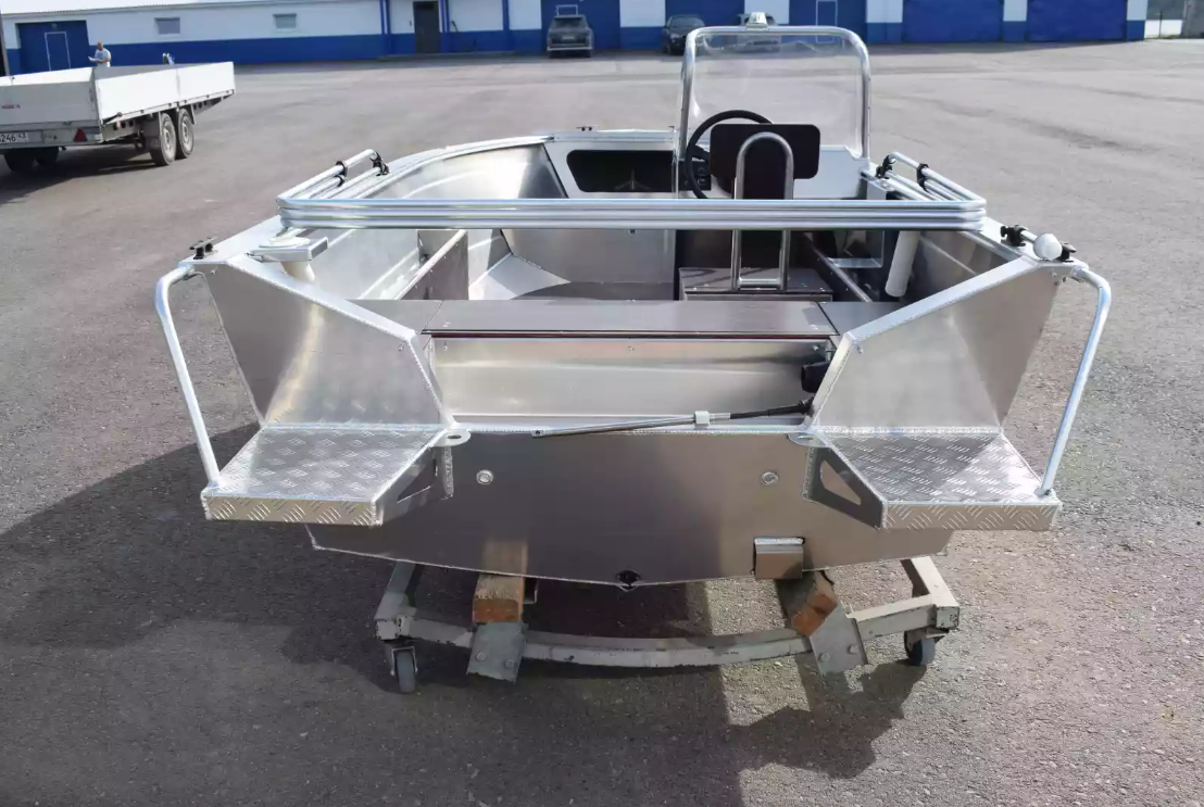 Алюминиевая лодка Неман-400 С в Нефтеюганске