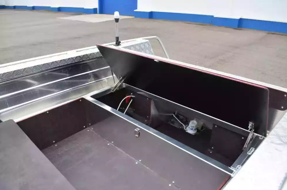 Алюминиевая лодка Wyatboat-390 DCM Увеличенный борт в Нефтеюганске