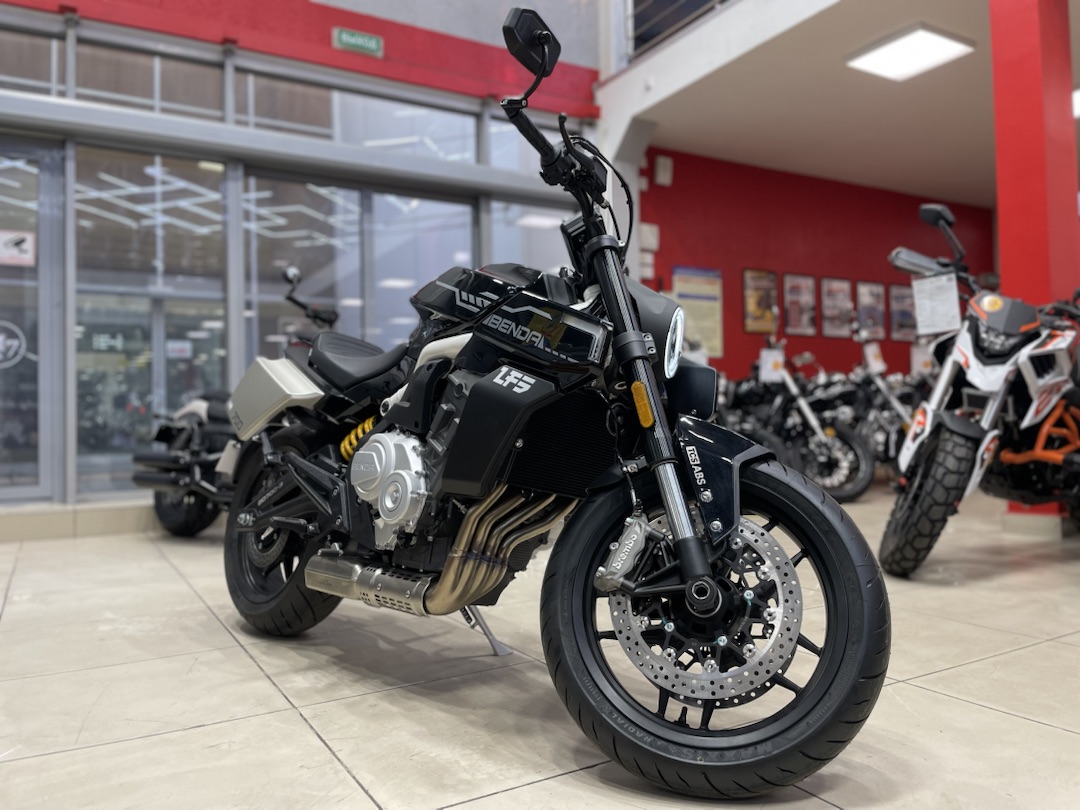 Мотоцикл Benda LFS 700 в Нефтеюганске