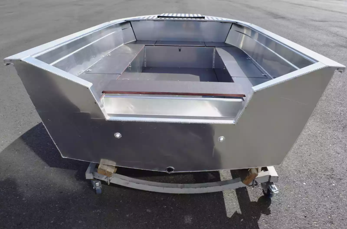 Алюминиевая лодка Неман-400 Р PRO в Нефтеюганске