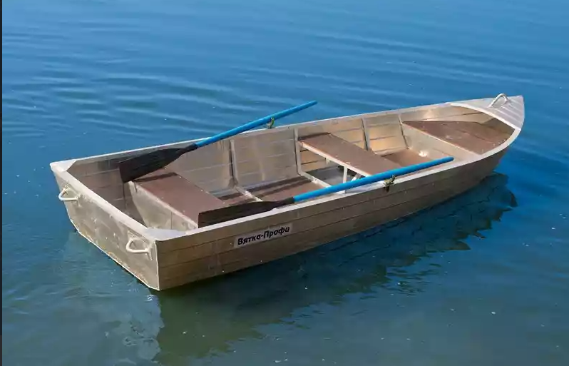 Алюминиевая лодка Вятка-Профи 37 в Нефтеюганске
