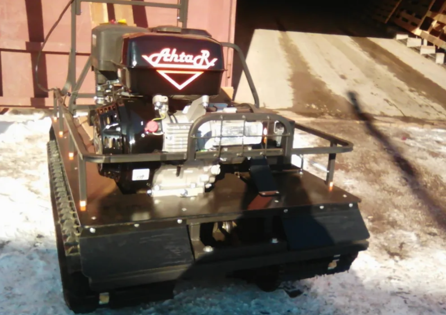 Мотобуксировщик AhtaR L 9 в Нефтеюганске