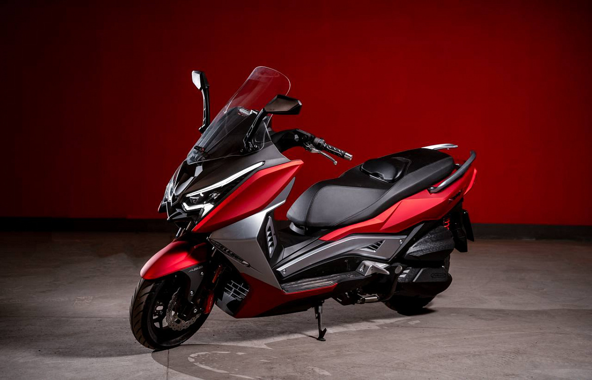 МАКСИСКУТЕР ARIIC 318 в Нефтеюганске