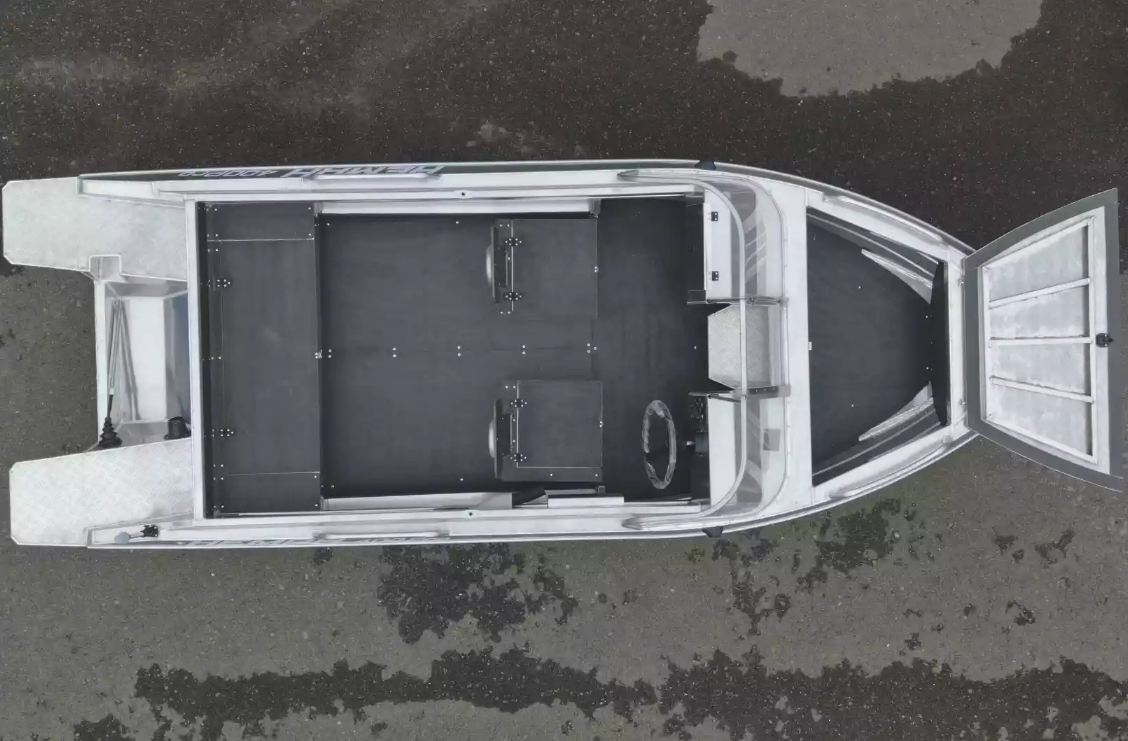 Алюминиевая лодка  Neman-400 PRO в Нефтеюганске