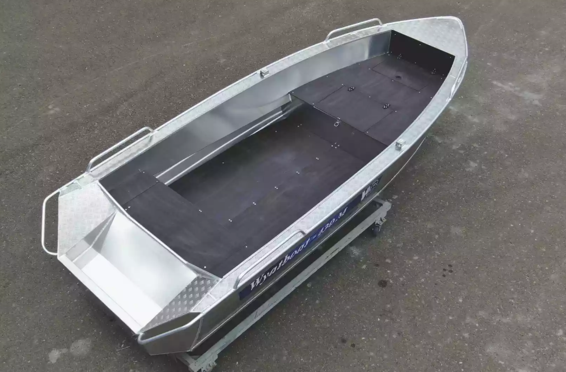 Алюминиевая лодка  Wyatboat-430М FISH в Нефтеюганске