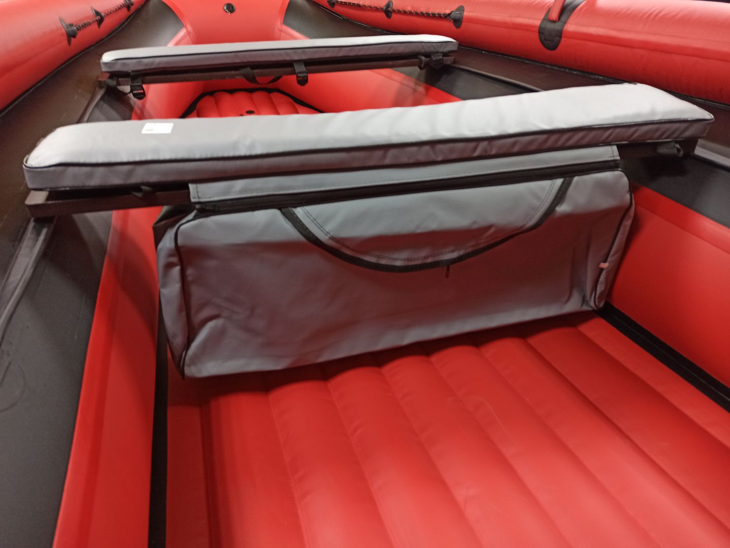 КОМПЛЕКТ МЯГКИХ НАКЛАДОК С СУМКОЙ ДЛЯ ЛОДОК 90Х20 СЕРЫЙ в Нефтеюганске