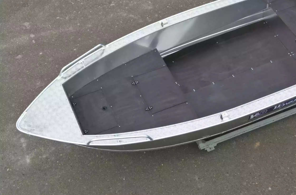 Алюминиевая лодка  Wyatboat-430М FISH в Нефтеюганске