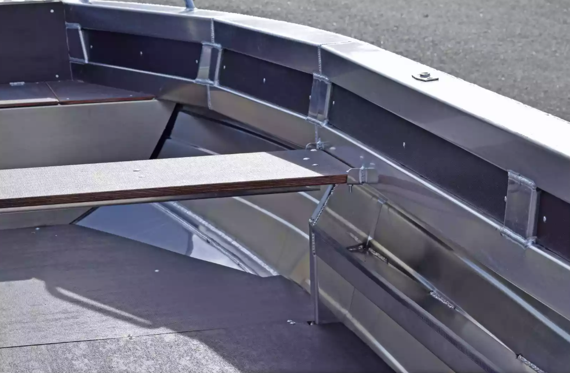 Алюминиевая лодка  Неман-480 Р в Нефтеюганске