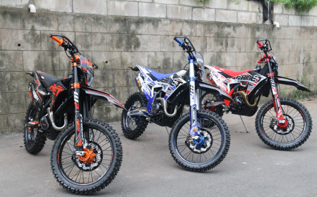 Кроссовый мотоцикл FAIDET NC300S ULTRA WP в Нефтеюганске