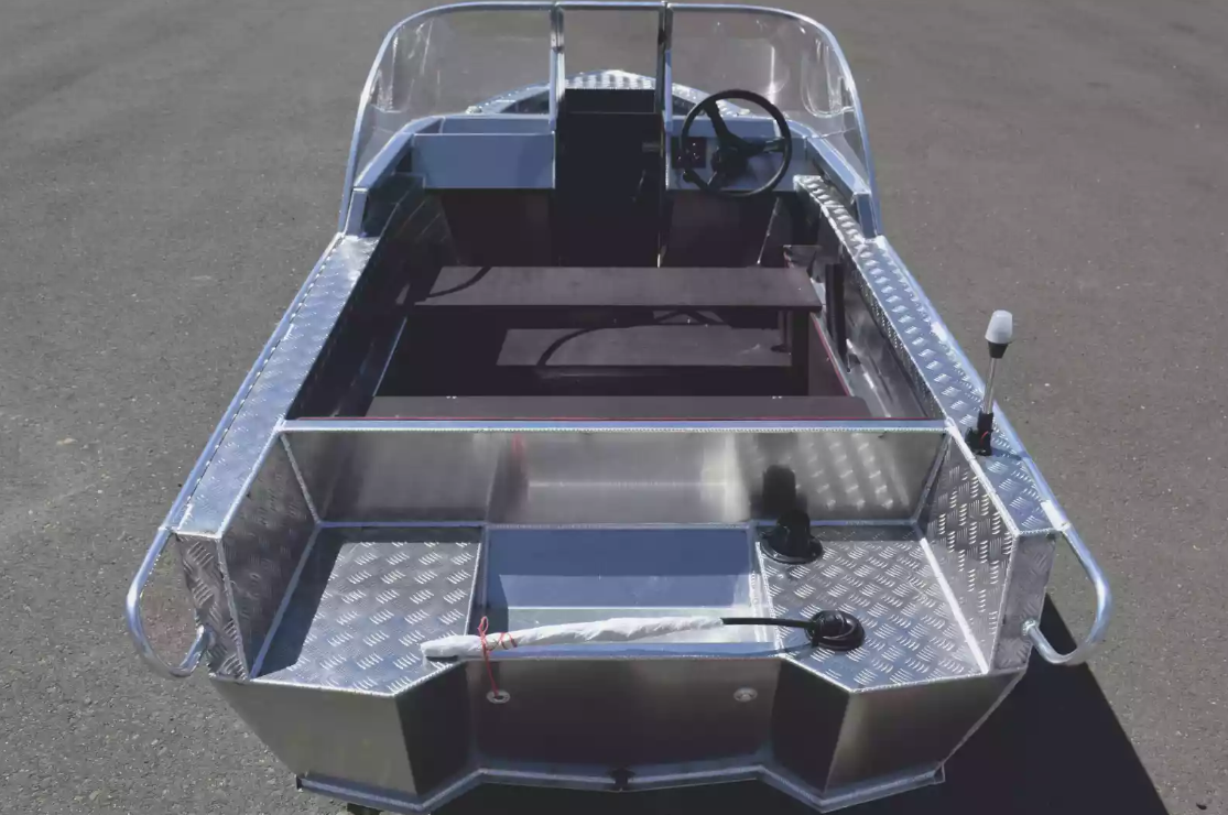Алюминиевая лодка Wyatboat-390 DCM в Нефтеюганске