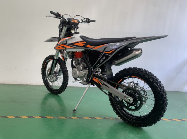 Мотоцикл JHLMOTO JHL LX4 CB300RL (175FMN) в Нефтеюганске