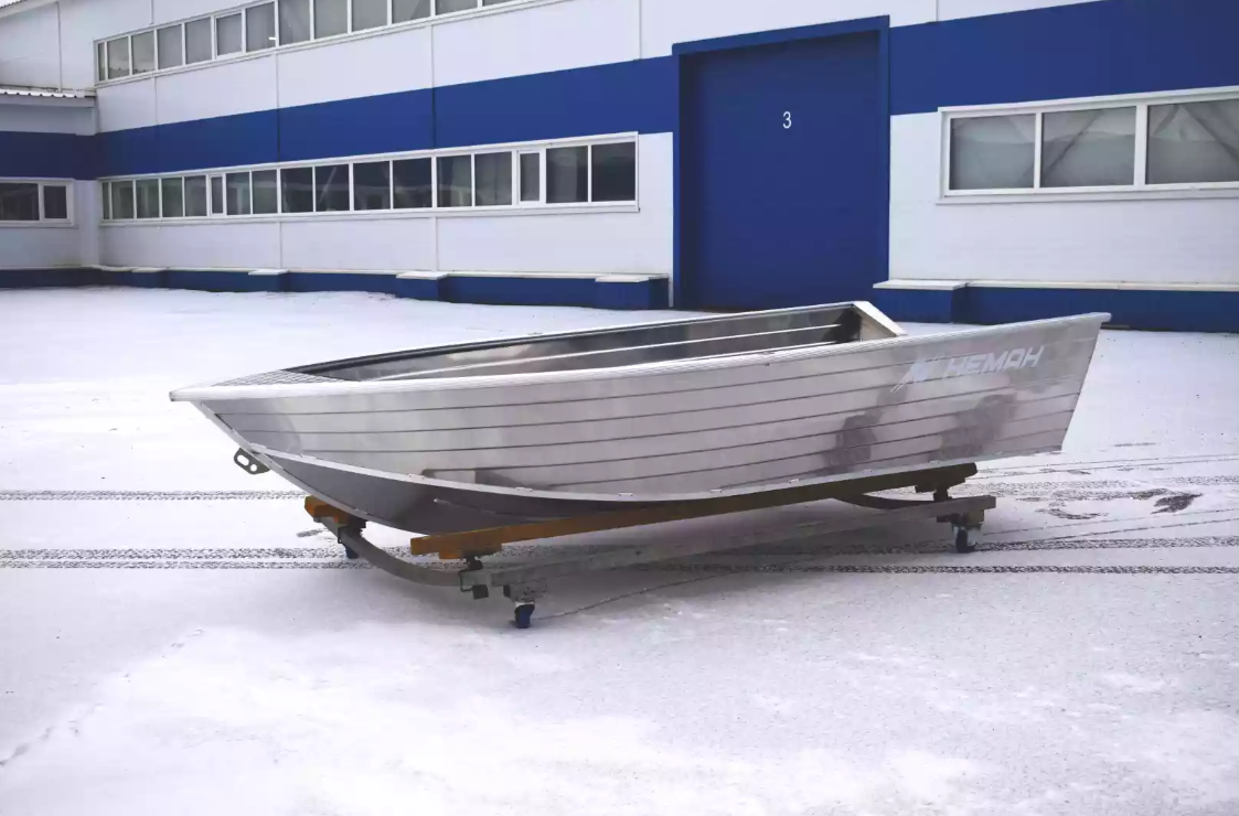 Алюминиевая лодка Неман-400 в Нефтеюганске