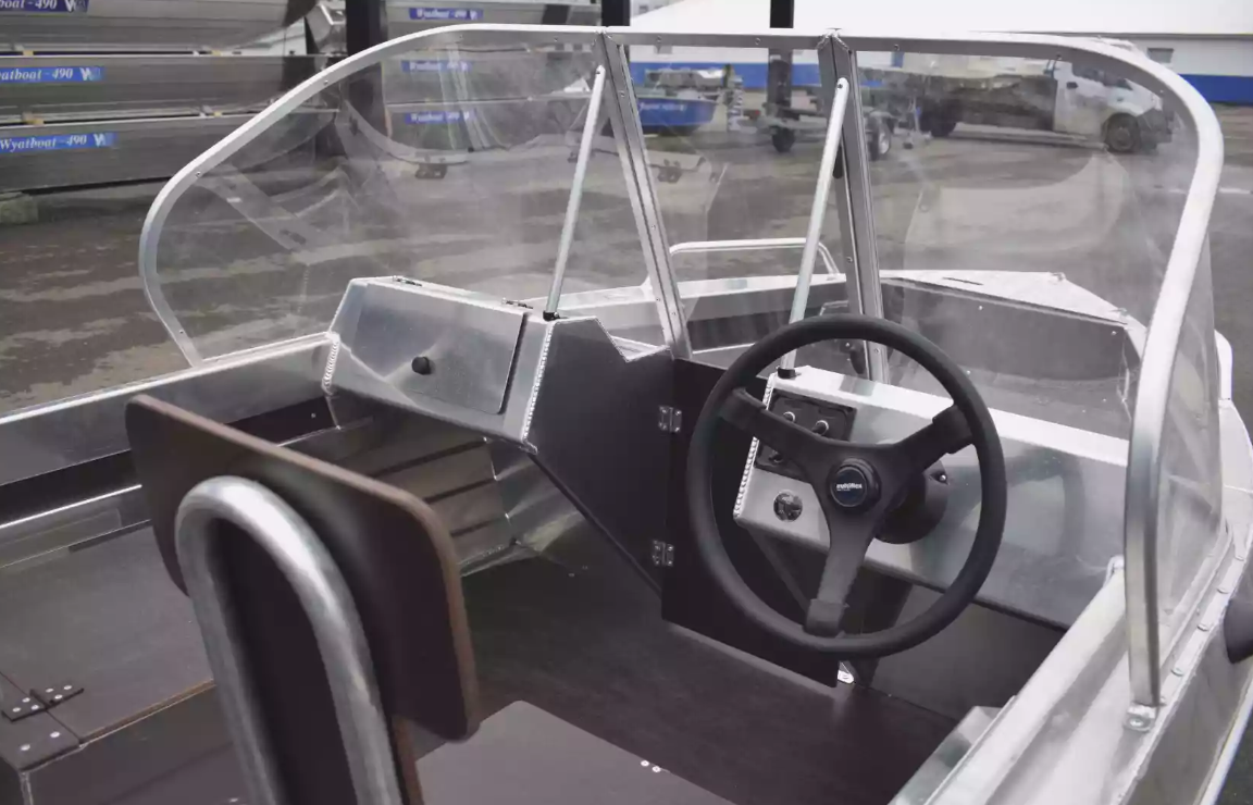 Алюминиевая лодка  Neman-400 DC в Нефтеюганске