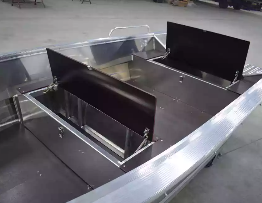 Алюминиевая лодка  Wyatboat-430 Р в Нефтеюганске