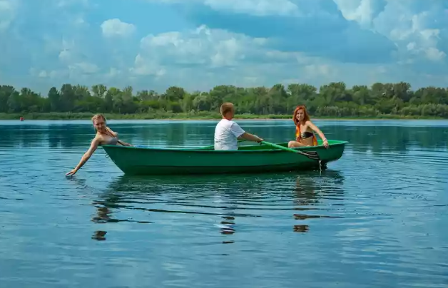 Стеклопластиковая Лодка Голавль в Нефтеюганске