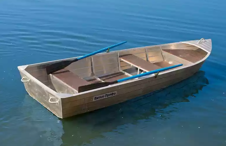 Алюминиевая лодка Вятка-Профи 32 в Нефтеюганске
