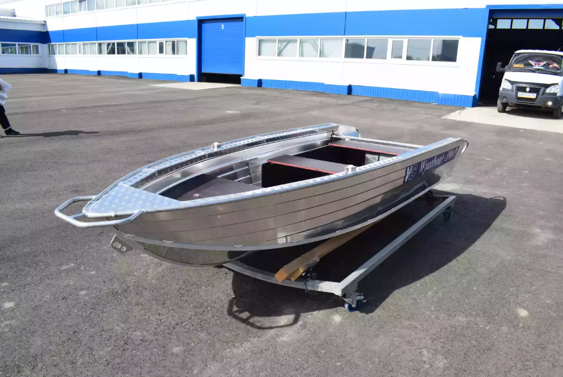 Алюминиевая лодка Wyatboat-390 P в Нефтеюганске