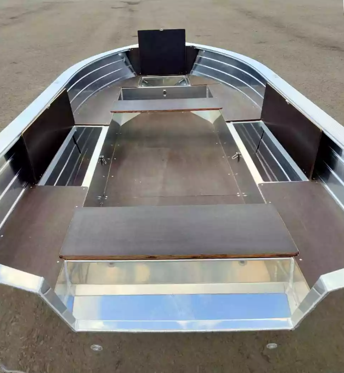 Алюминиевая лодка Неман-400 в Нефтеюганске