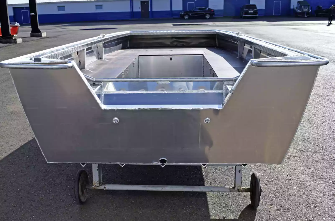 Алюминиевая лодка Wyatboat-490 Jonboat в Нефтеюганске