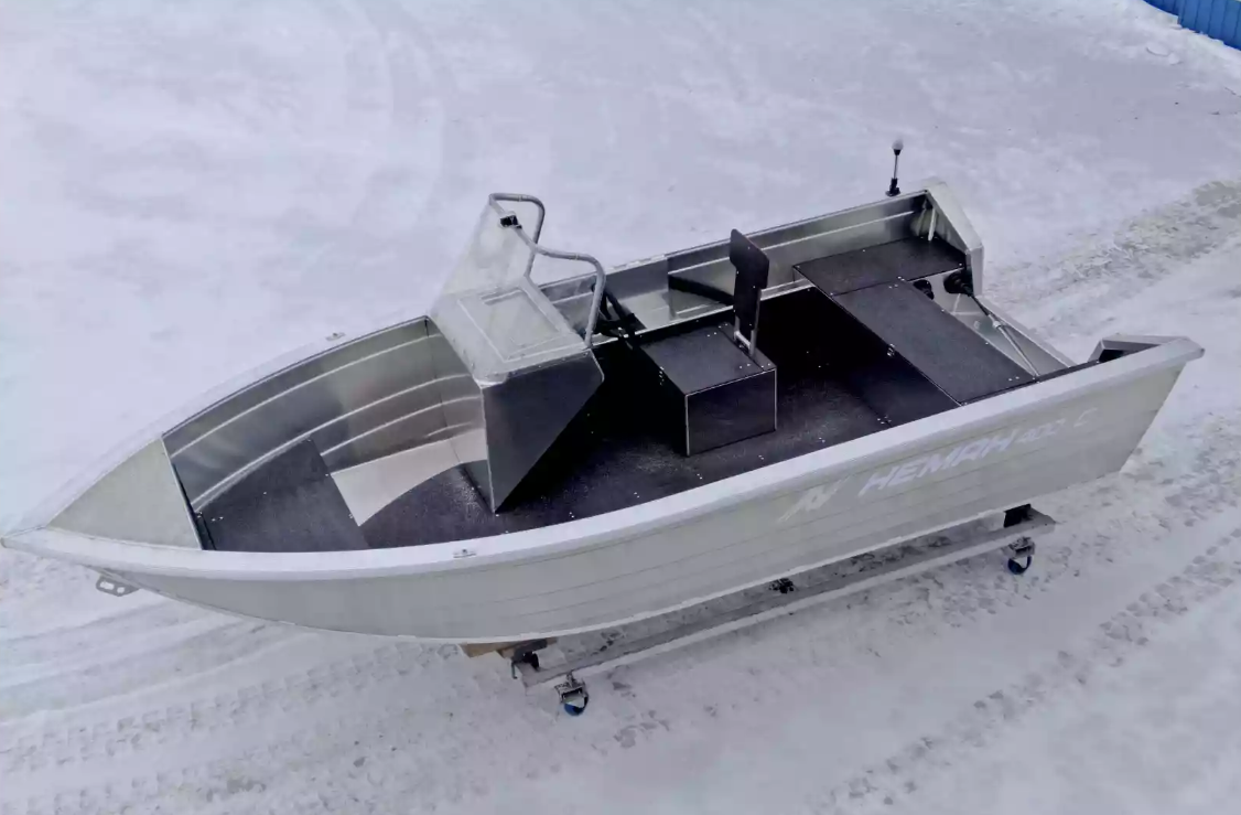 Алюминиевая лодка Неман-400 С в Нефтеюганске