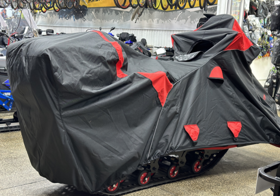 Чехол транспорт. снегохода IKUDZO HUNTER черно-красный Оксфорд ПРЕМИУМ качества с лого IKUDZO в Нефтеюганске