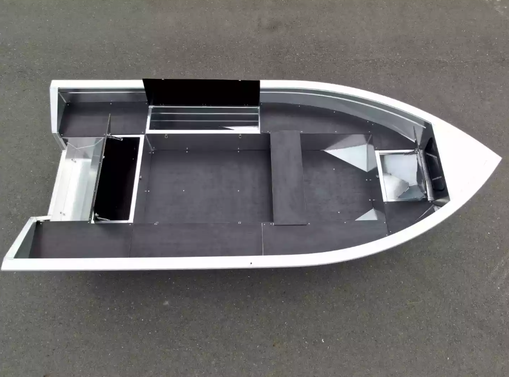 Алюминиевая лодка  Неман-420 в Нефтеюганске