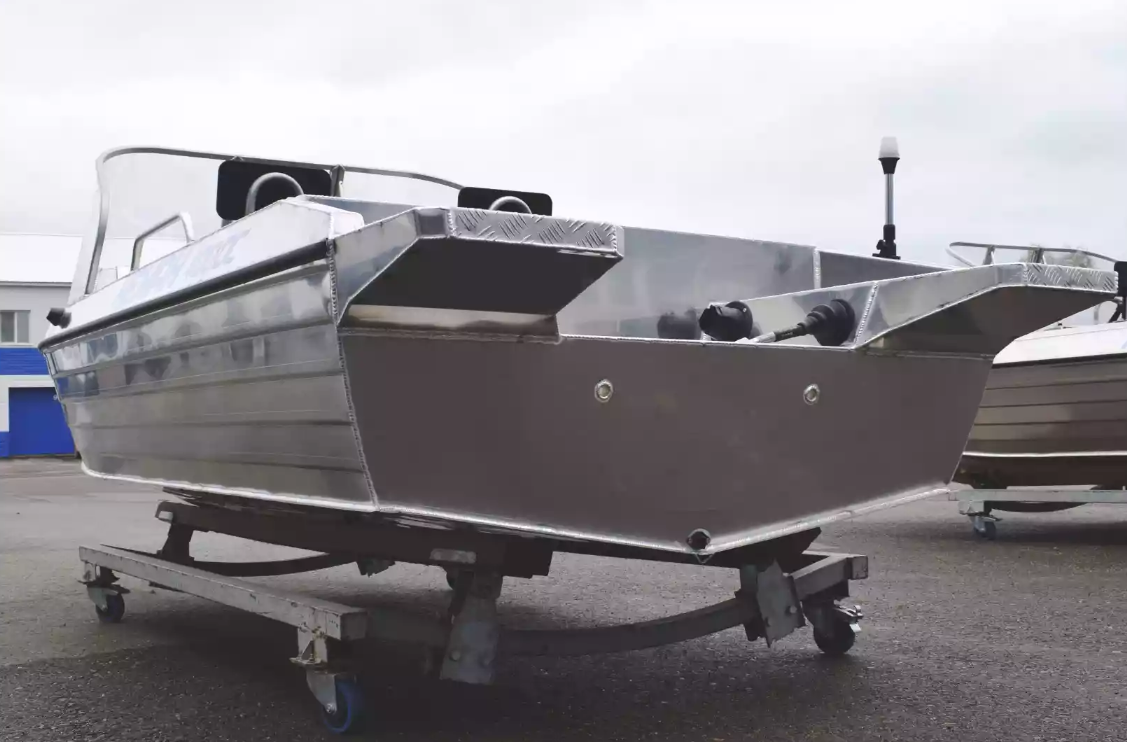 Алюминиевая лодка  Neman-400 DC в Нефтеюганске