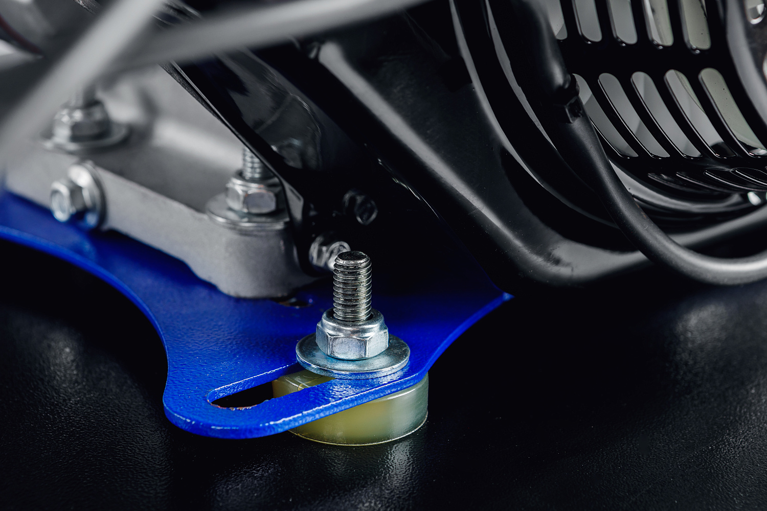 МОТОБУКСИРОВЩИК IKUDZO LONG 2.0 1700/500 EKR19 в Нефтеюганске