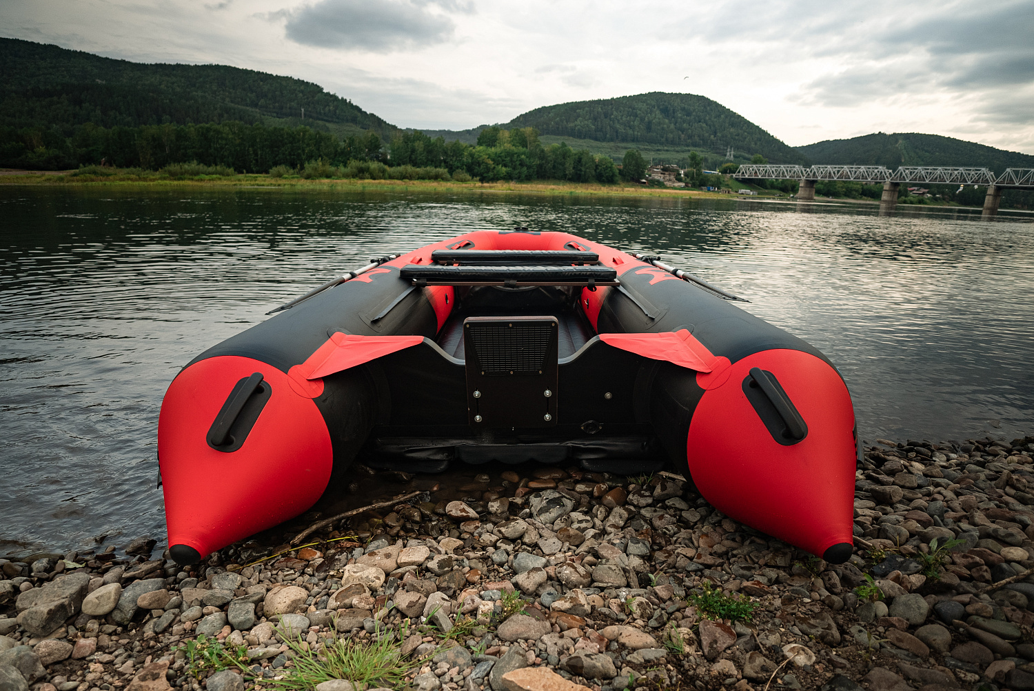 Лодка MISHIMO RIVER JET 400 под водомет в Нефтеюганске