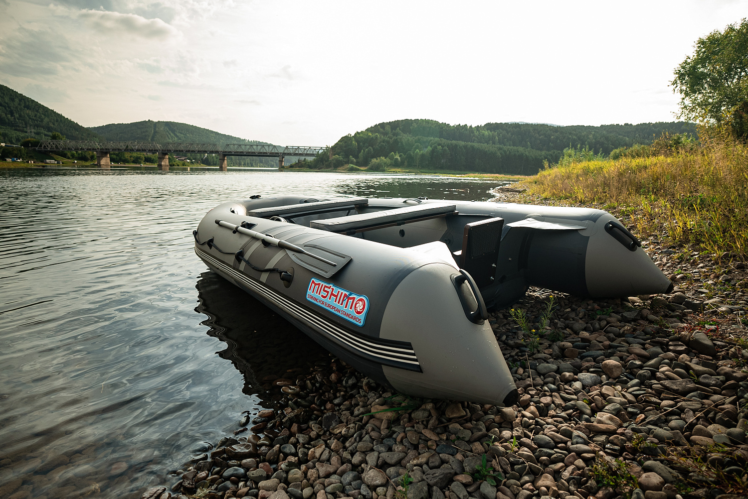 Лодка MISHIMO RIVER JET 390 под водомет в Нефтеюганске