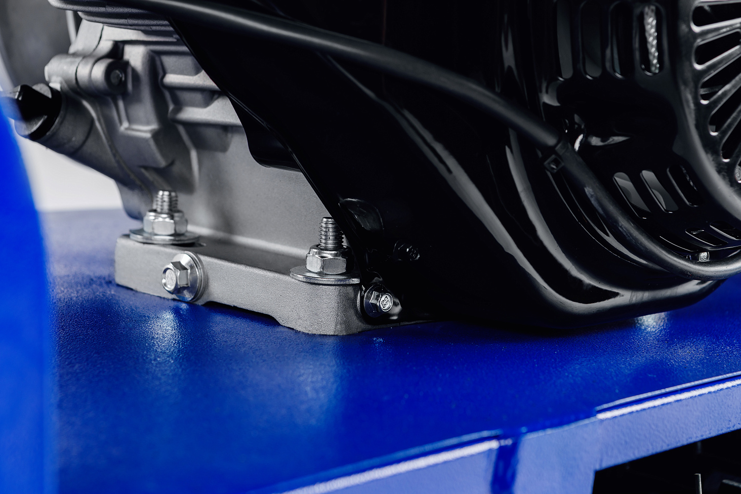 Мотобуксировщик SNOW DOG 17 с эл. запуском (DINKING) в Нефтеюганске